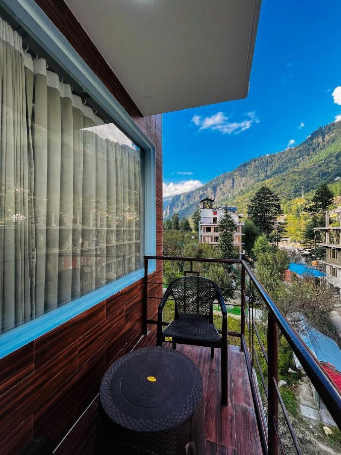 Apple Flower With Balcony And Mountain View Manāli Dış mekan fotoğraf