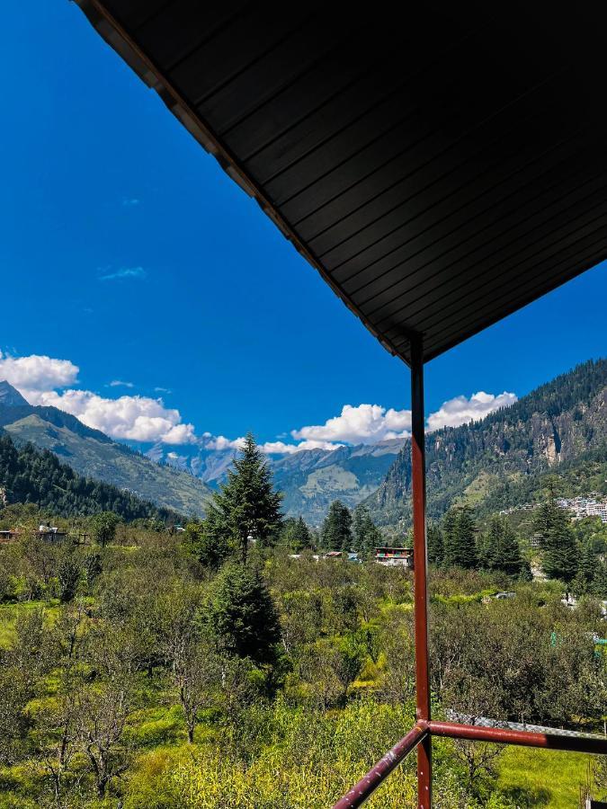 Apple Flower With Balcony And Mountain View Manāli Dış mekan fotoğraf