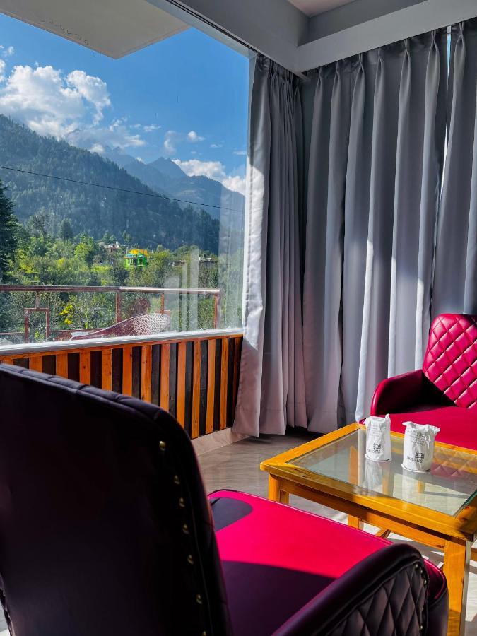 Apple Flower With Balcony And Mountain View Manāli Dış mekan fotoğraf